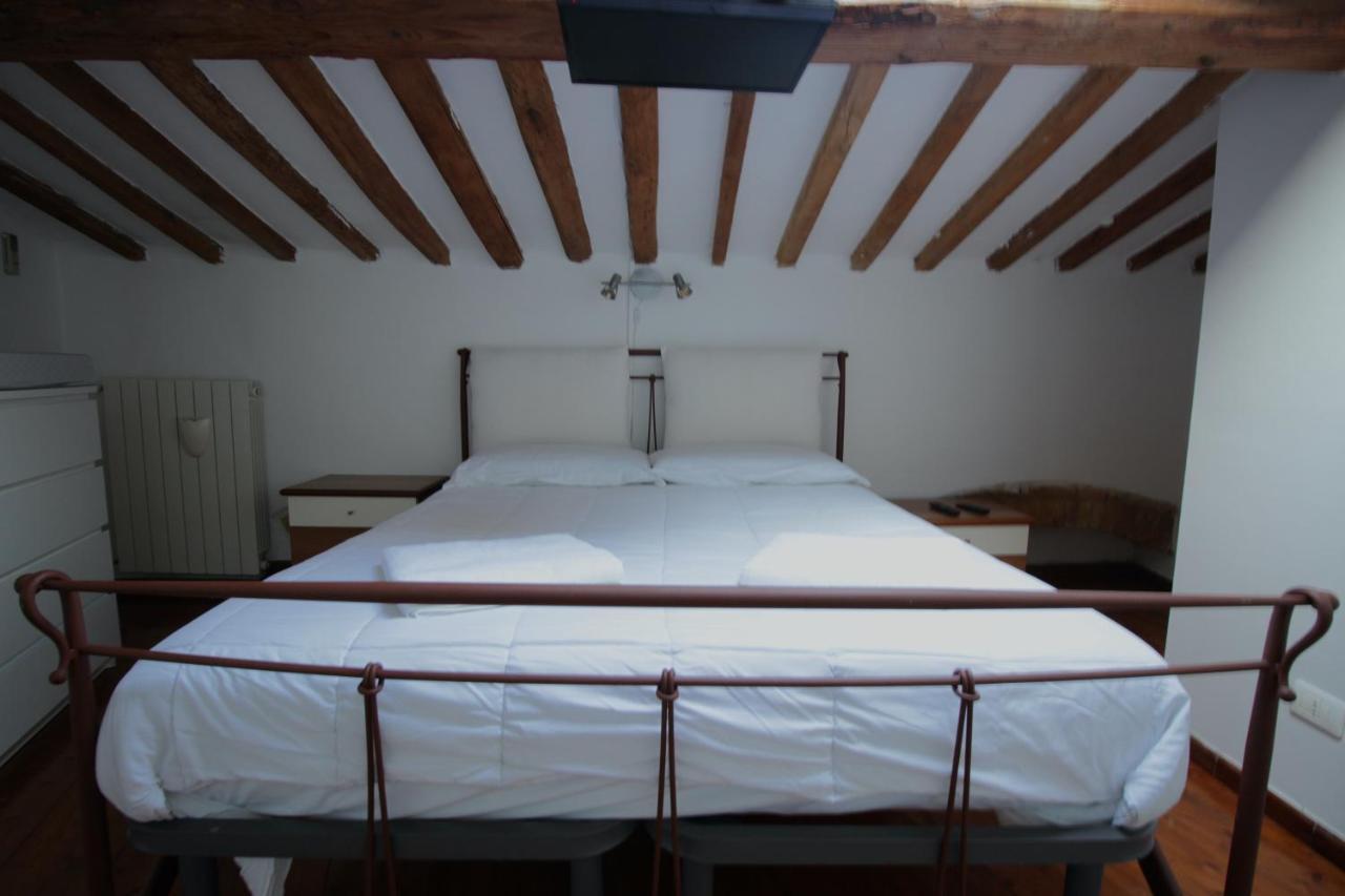 Kia Orana Guesthouse Livorno Bagian luar foto