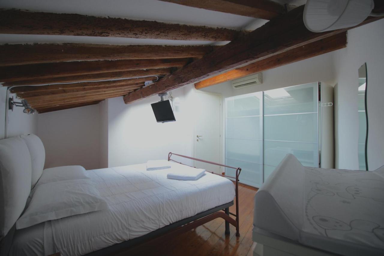 Kia Orana Guesthouse Livorno Bagian luar foto