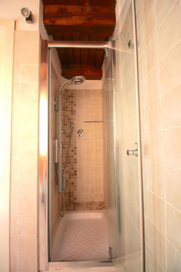 Kia Orana Guesthouse Livorno Bagian luar foto