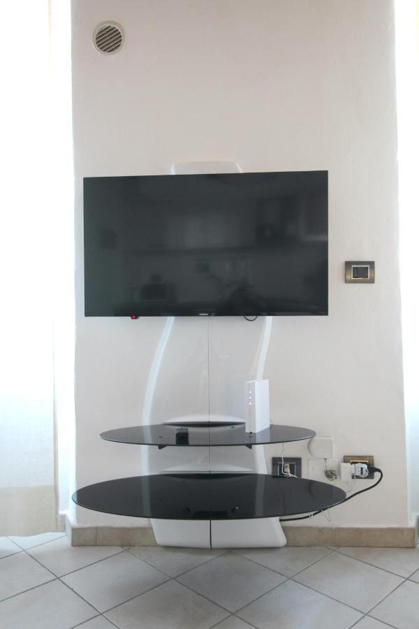 Kia Orana Guesthouse Livorno Bagian luar foto