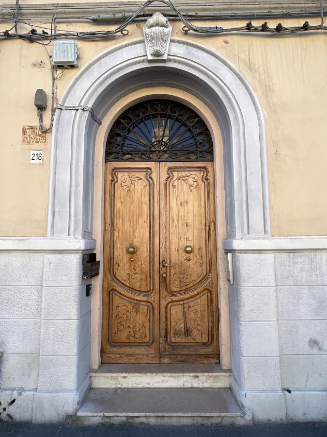 Kia Orana Guesthouse Livorno Bagian luar foto