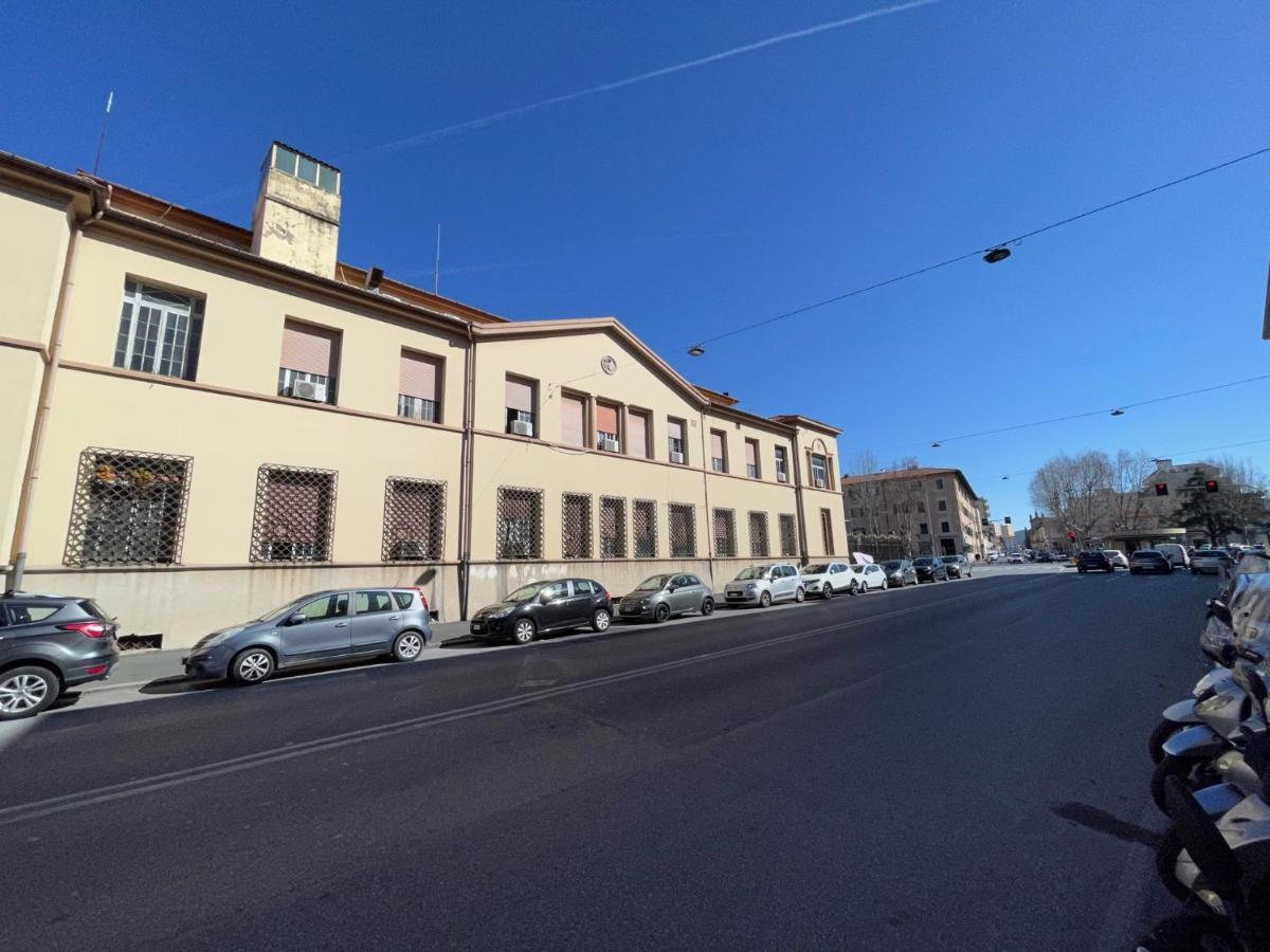 Kia Orana Guesthouse Livorno Bagian luar foto